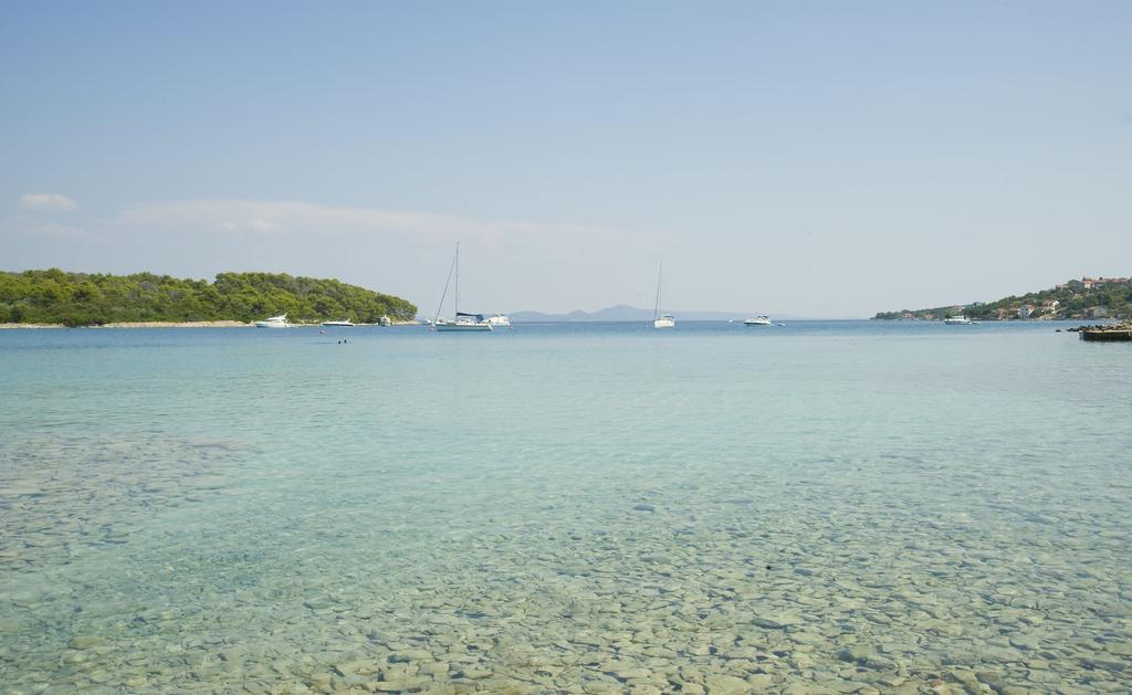 Villa Cortes Мали Иж Экстерьер фото