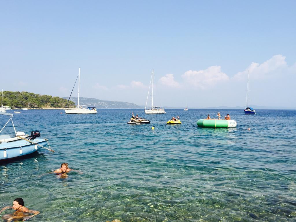 Villa Cortes Мали Иж Экстерьер фото